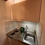 Gaestehaus Roensch Apartamento *