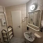 Gaestehaus Roensch *